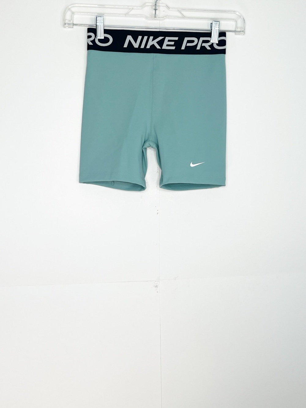 Nike Kids Nike Pro Shorts Size XL